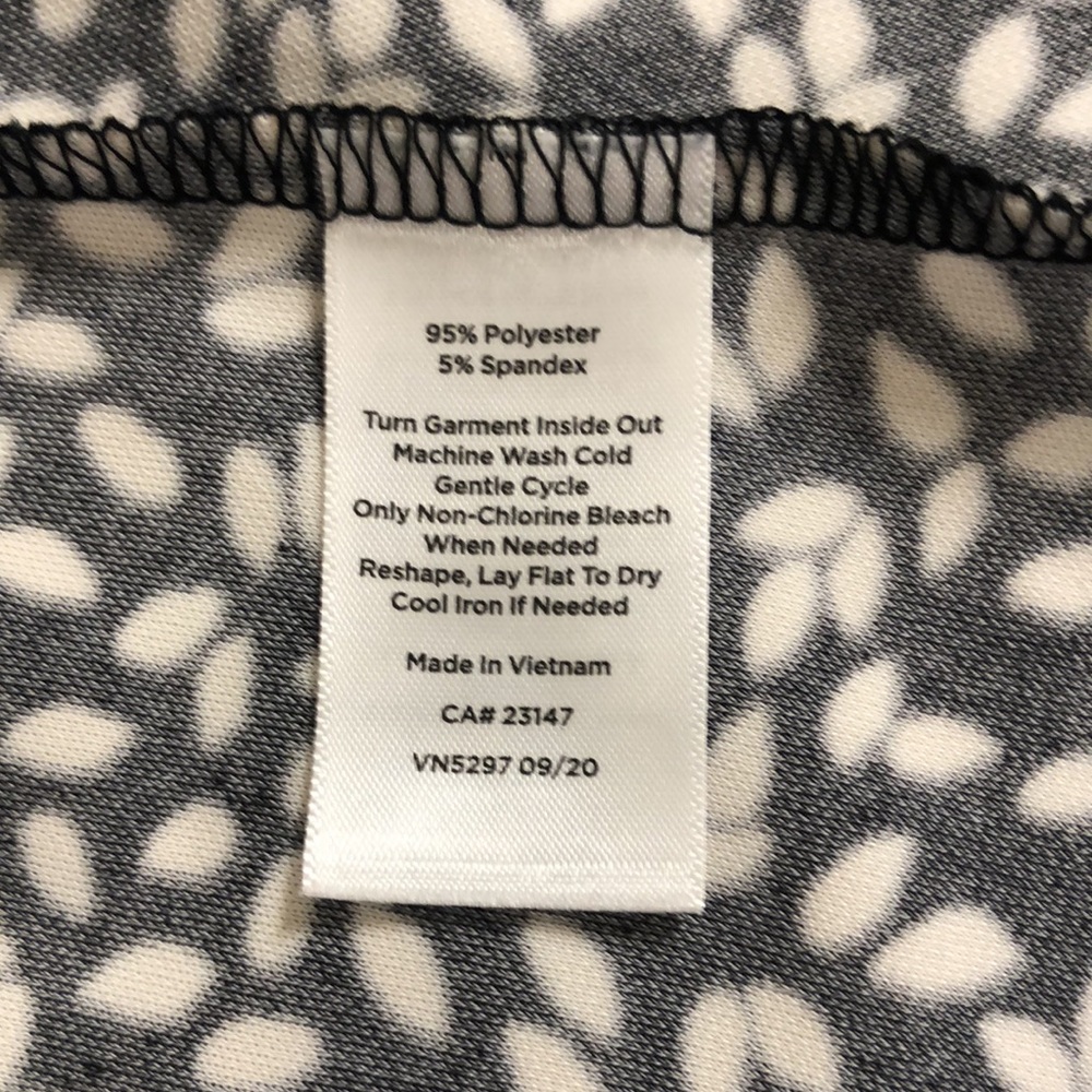 Talbots Black & White Leaf Print Midi Skirt - Size XS - Picture 9 of 9